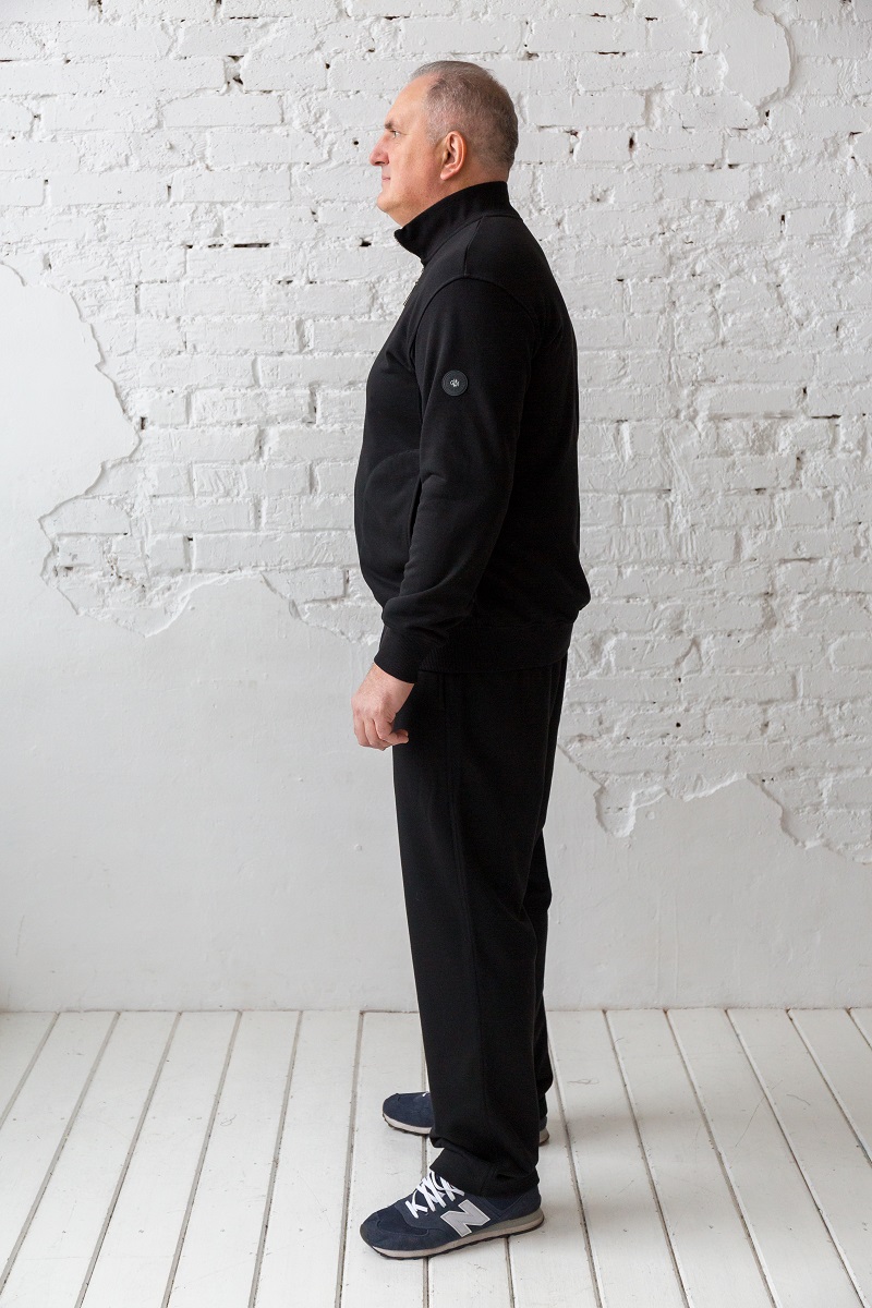 Костюм спортивный