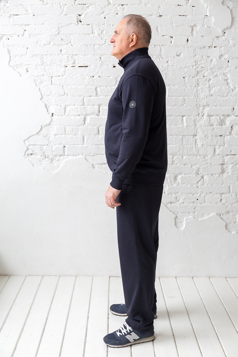 Костюм спортивный