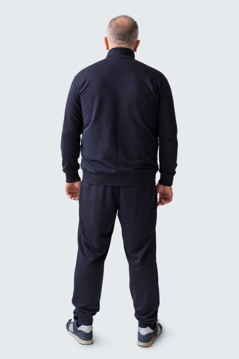 Костюм спортивный