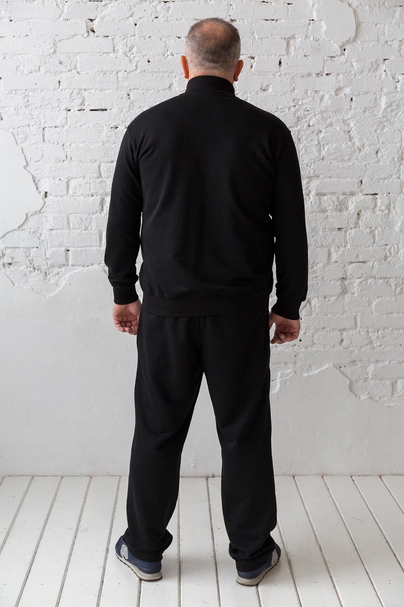 Костюм спортивный