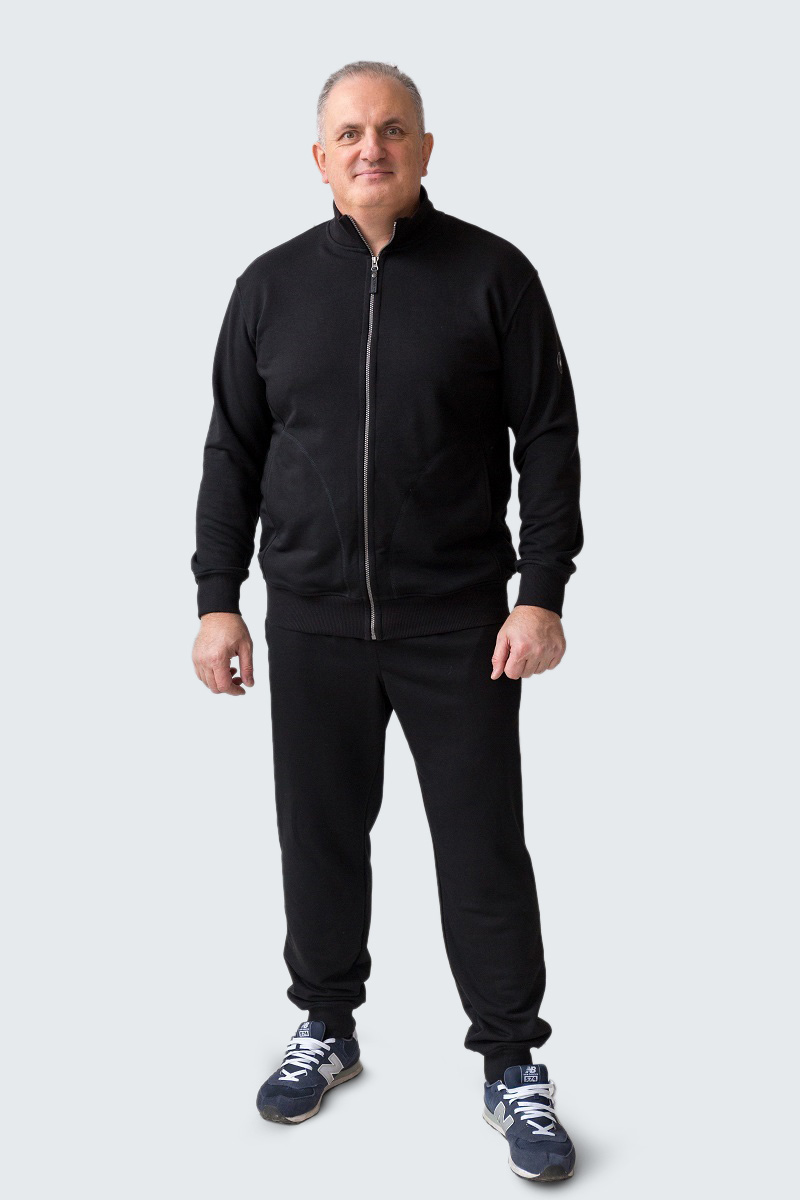 Костюм спортивный