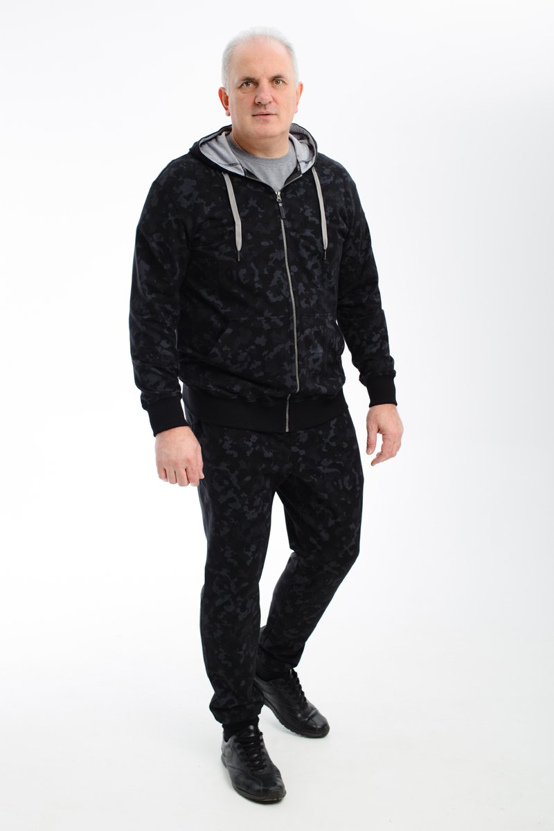 Костюм спортивный