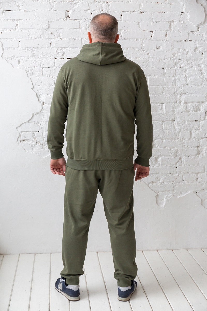 Костюм спортивный