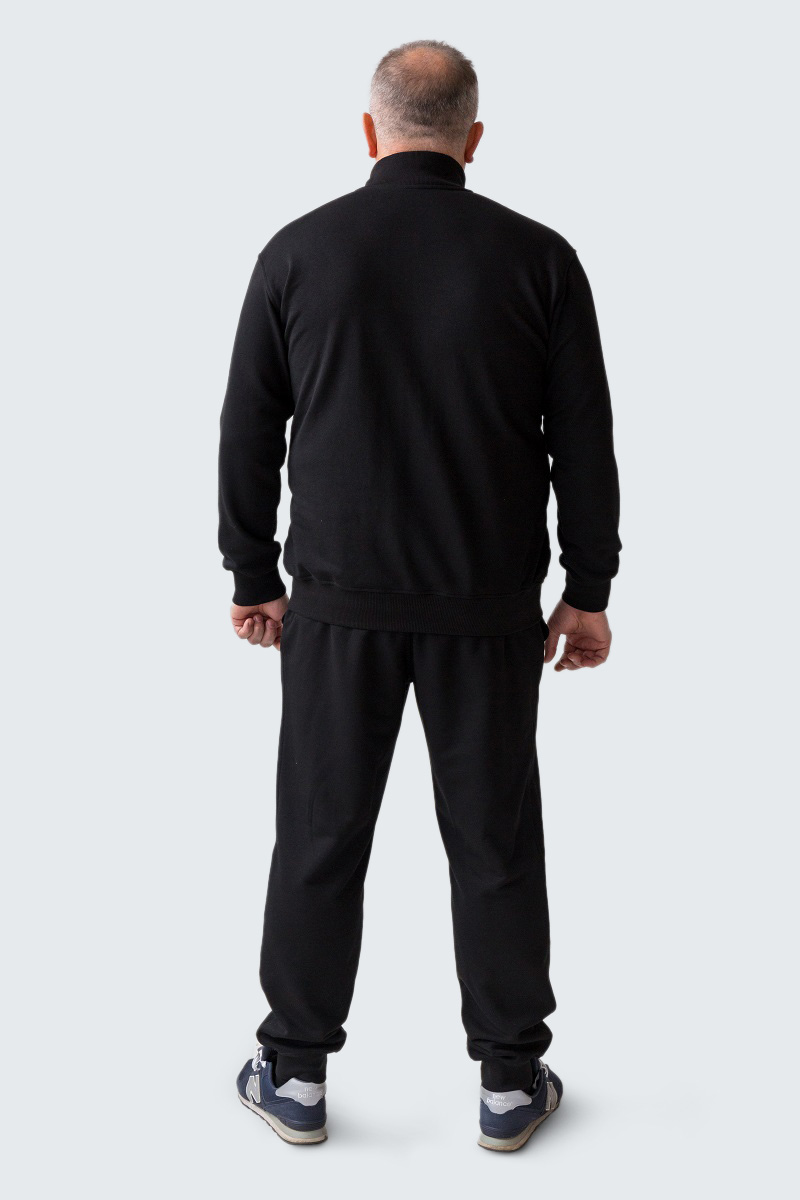 Костюм спортивный