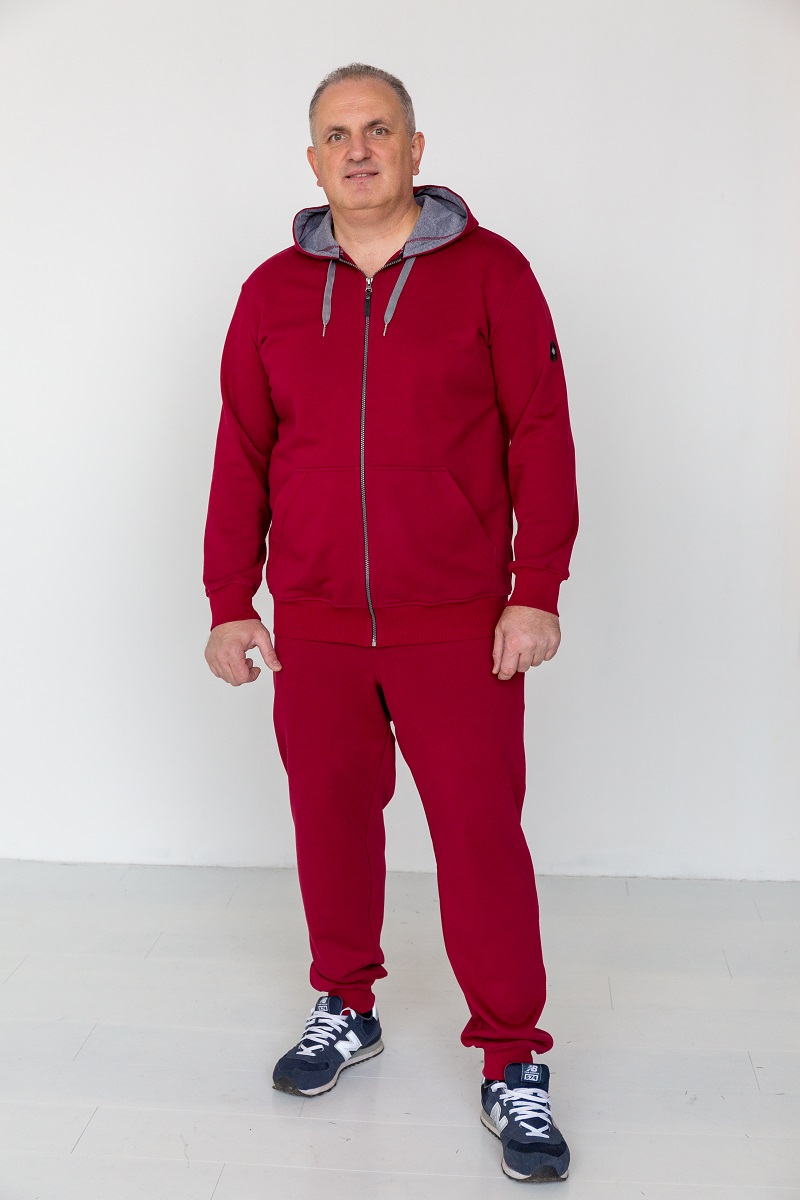 Костюм спортивный