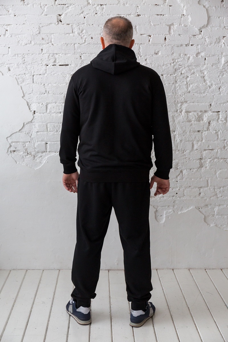 Костюм спортивный