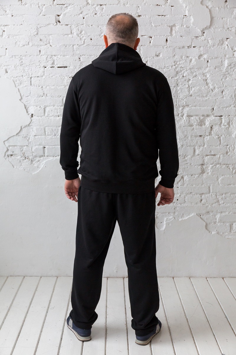 Костюм спортивный