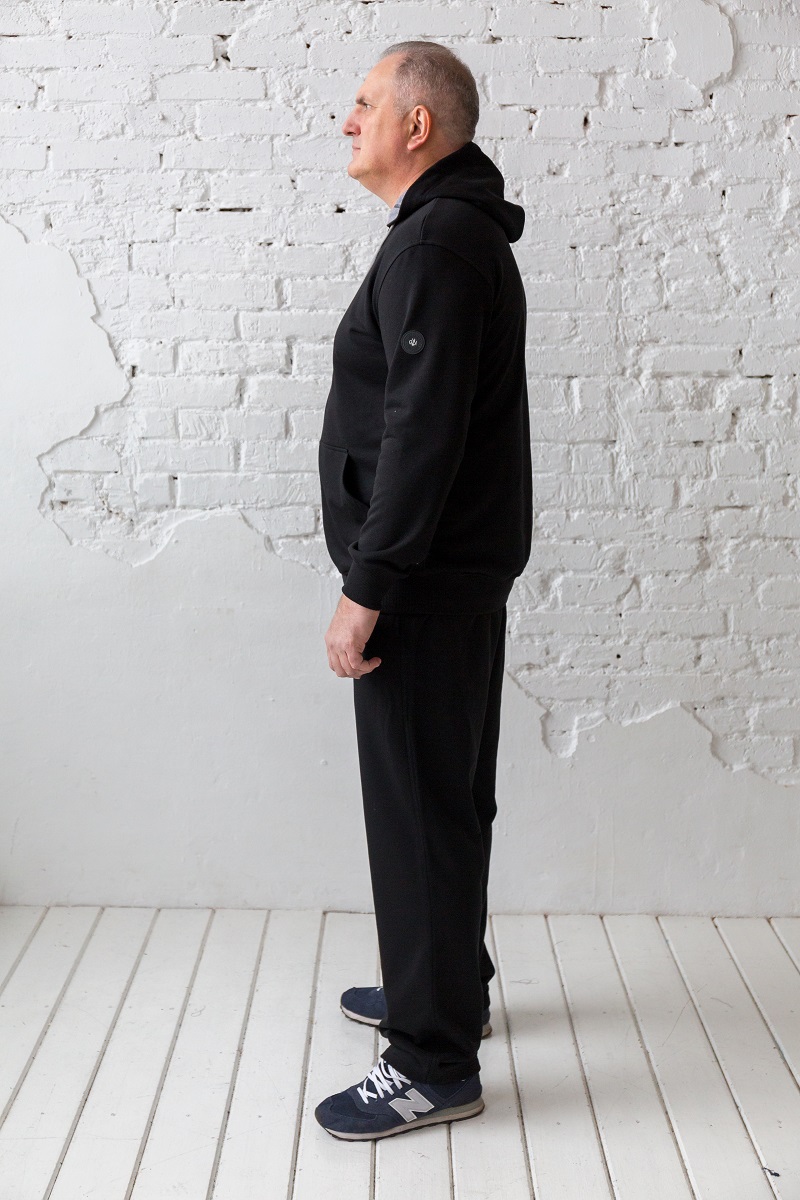 Костюм спортивный