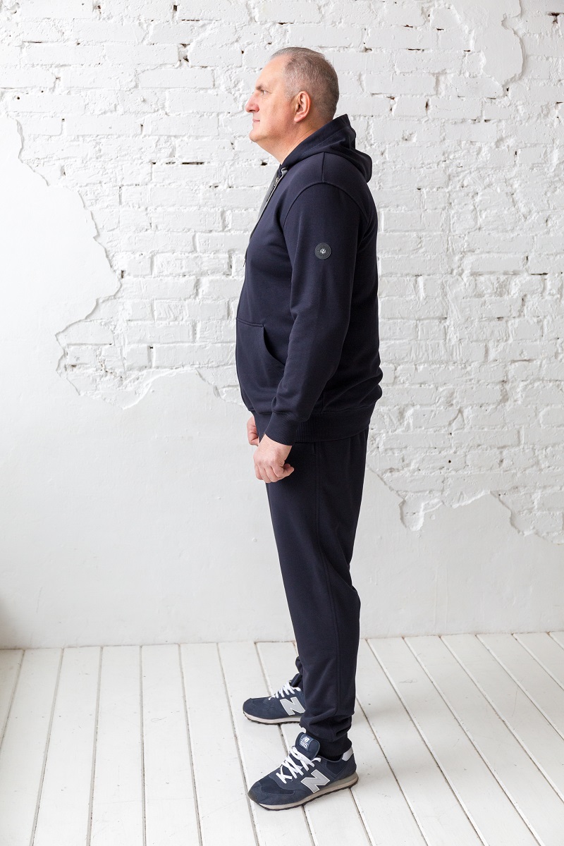 Костюм спортивный