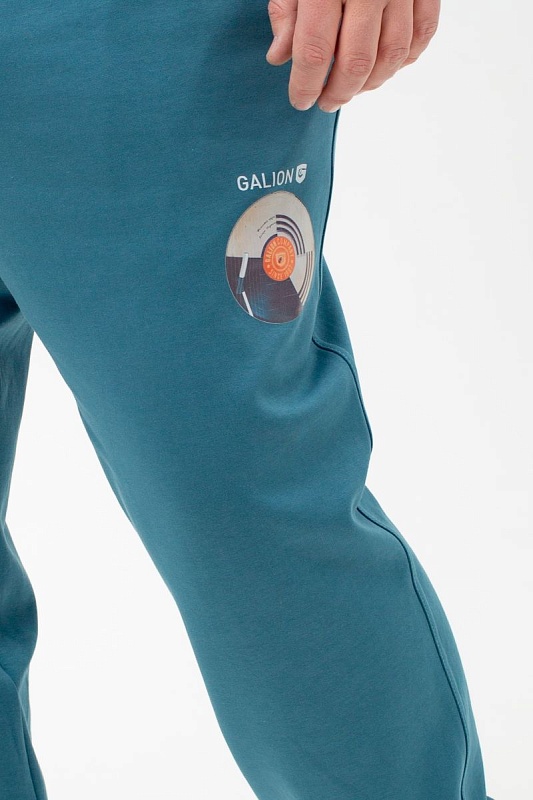 Брюки спортивные