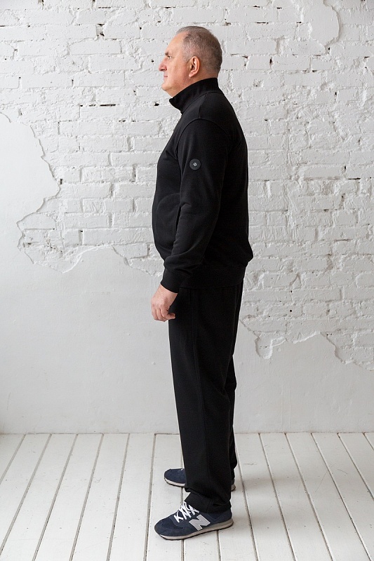 Костюм спортивный