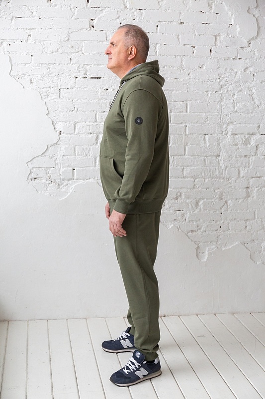 Костюм спортивный