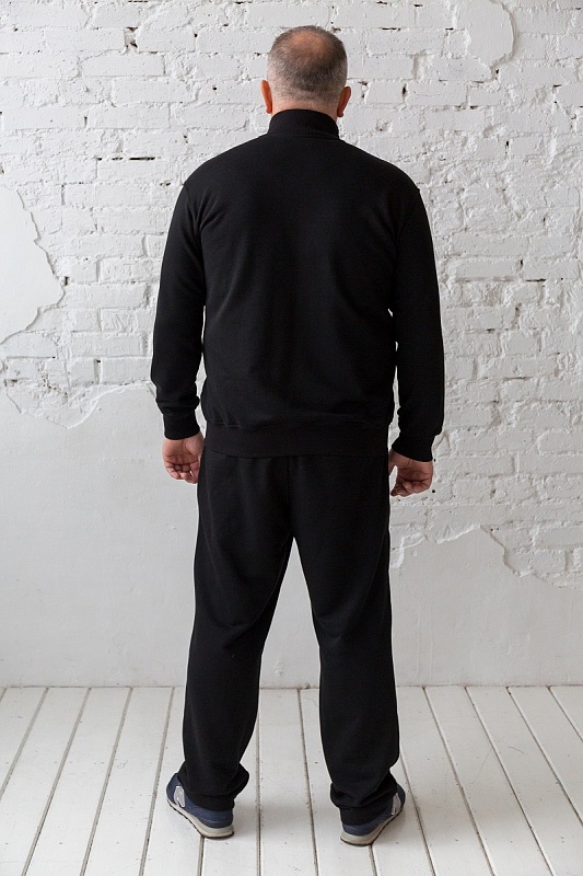 Костюм спортивный