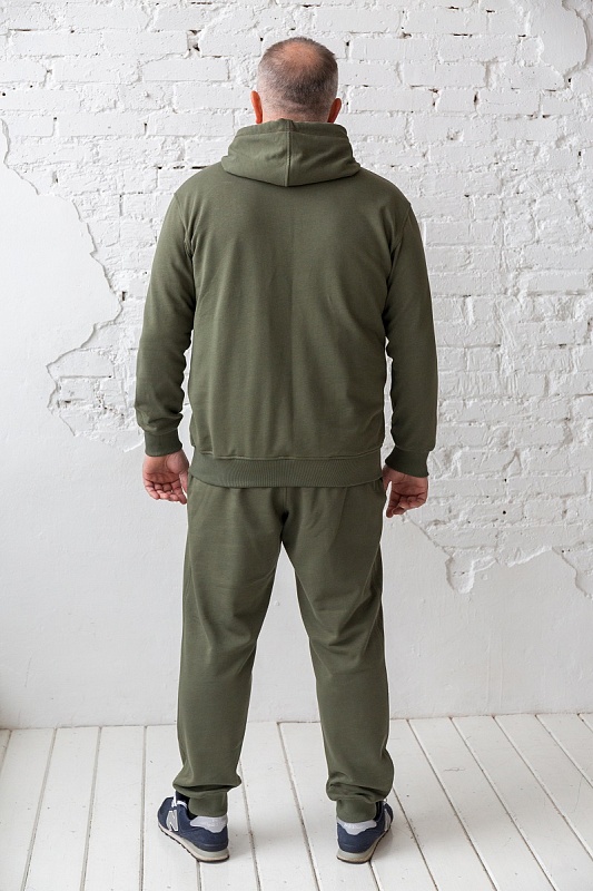 Костюм спортивный