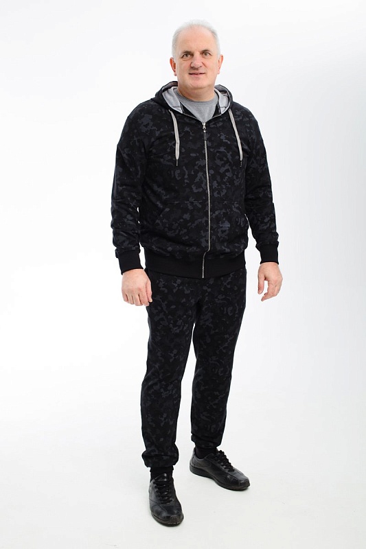 Костюм спортивный