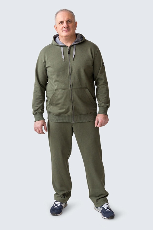 Костюм спортивный