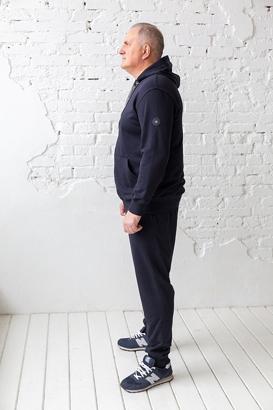 Костюм спортивный